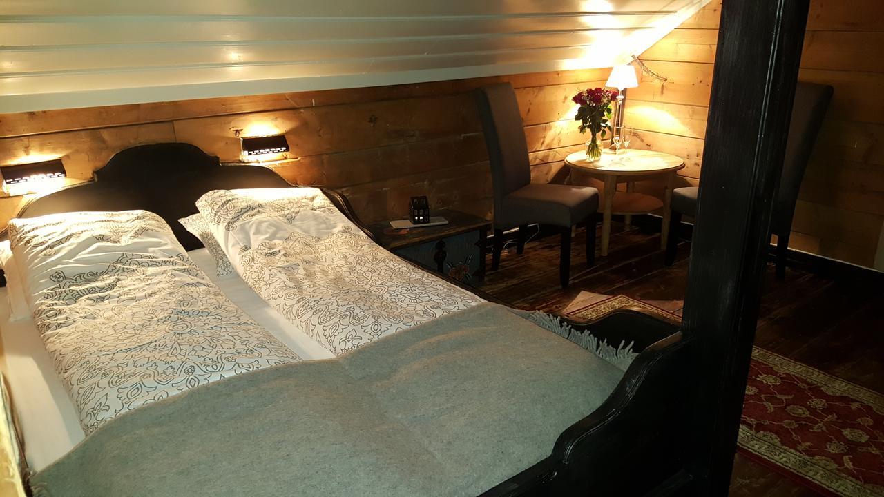 Rødseter Gjestegård Hotell Fjærland Eksteriør bilde